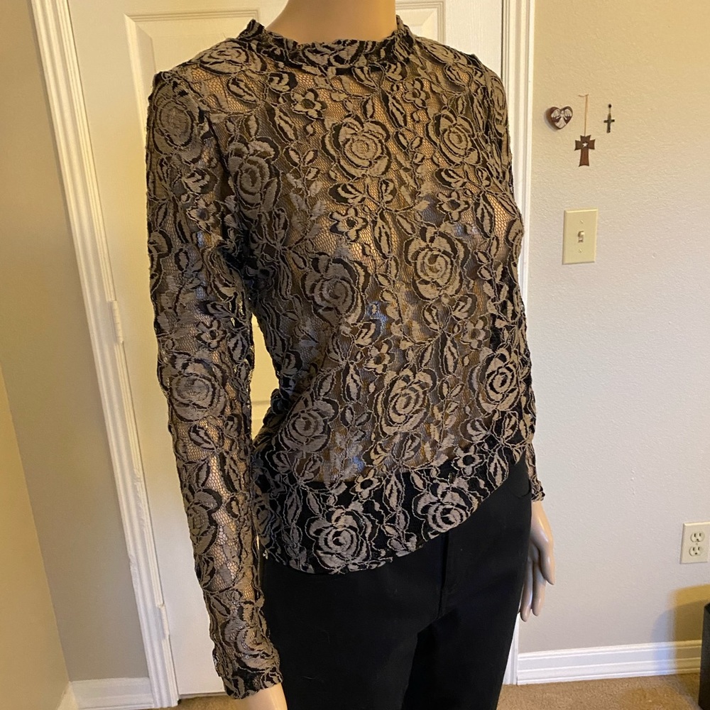 NWT Wanderlux Lace Top